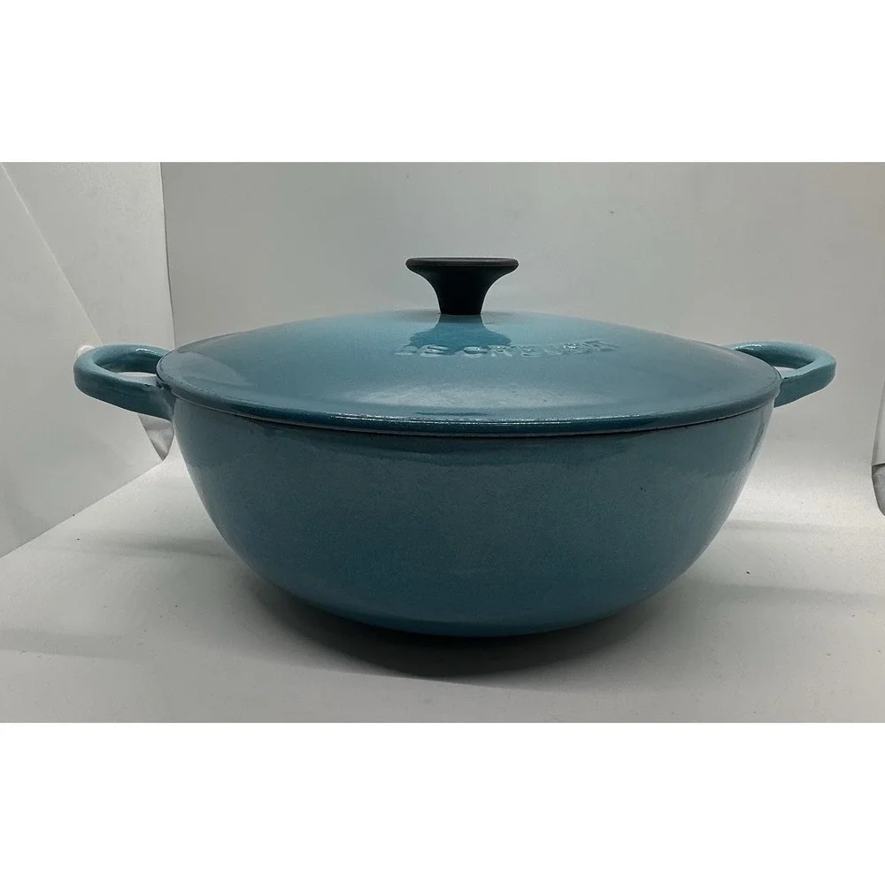 Le Creuset 22 Wide Round Shallow Dutch Oven 2.75 Qt Teal‎ Enameled Cast Iron